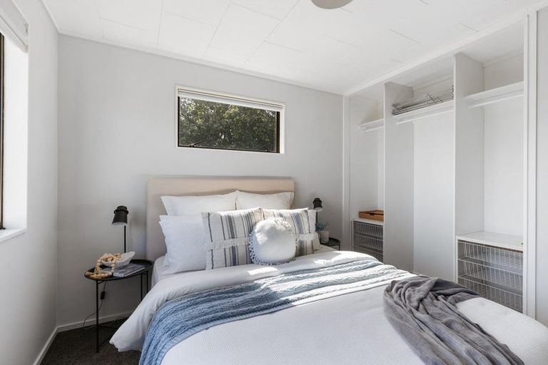 Photo of property in 2 Walnut Grove, Omokoroa, 3114