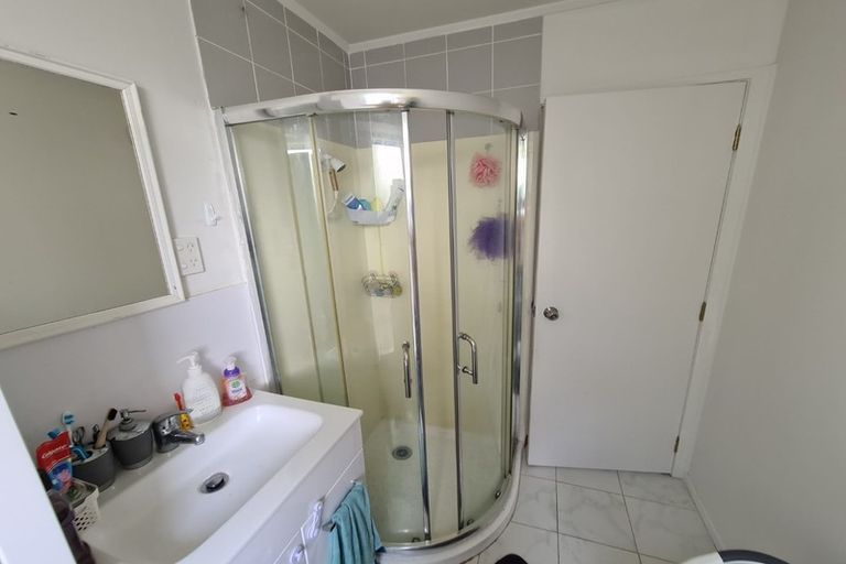 Photo of property in 2/9 Silver Creek Road, Weymouth, Auckland, 2103