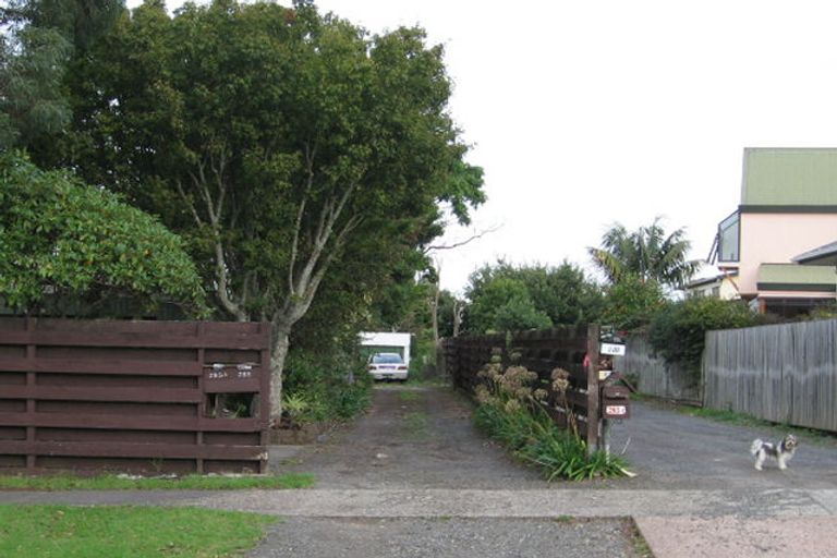 Photo of property in 285 Royal Road, Massey, Auckland, 0614