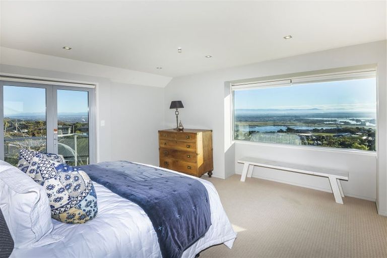 Photo of property in 135 Major Hornbrook Road, Mount Pleasant, Christchurch, 8081