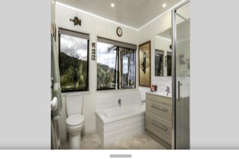 Photo of property in 15 Kakapu Road, Okiato, Russell, 0272