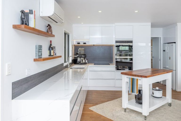 Photo of property in 8b Government Road, Raglan, 3225