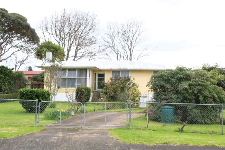 Photo of property in 15 Eden Street, Mangere East, Auckland, 2024