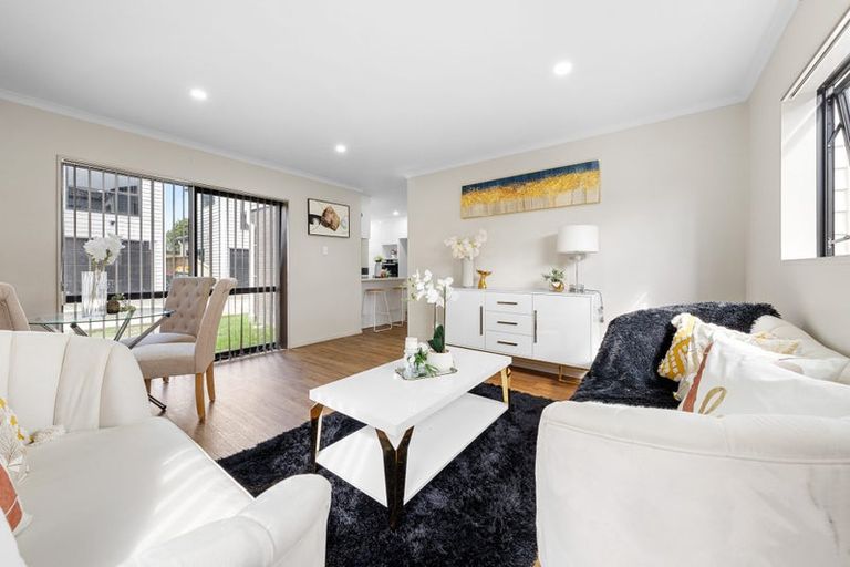 Photo of property in 102b Fitzroy Street, Papatoetoe, Auckland, 2104