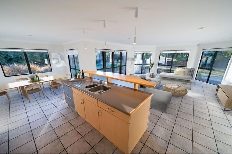 Photo of property in 315 Gardiners Road, Harewood, Christchurch, 8051