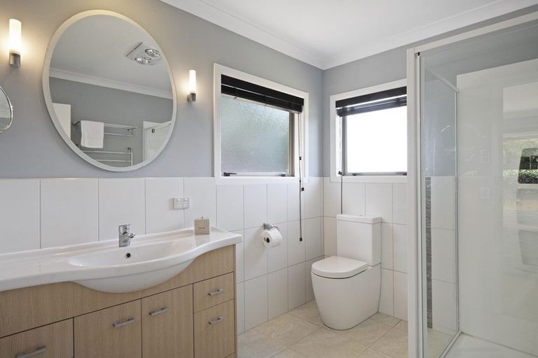 Photo of property in 17 Arthur Carwen Place, Pukekohe, 2120