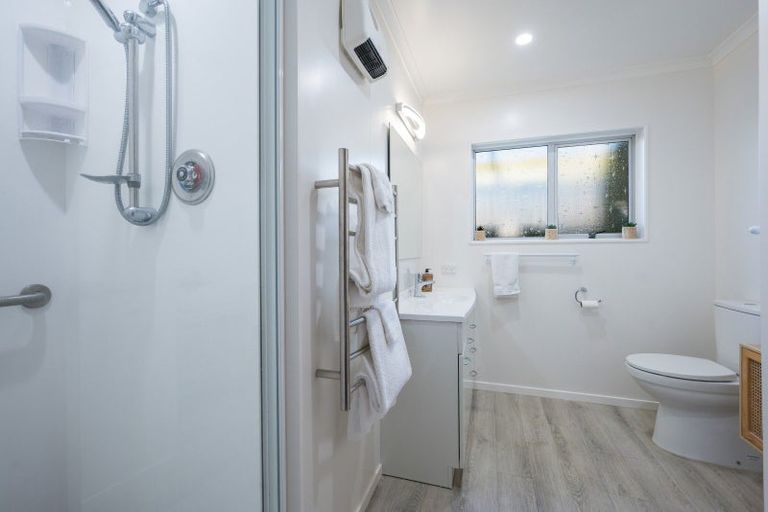 Photo of property in 6 Waimea West Road, Brightwater, 7022