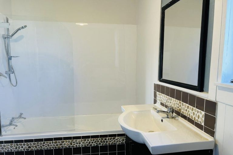 Photo of property in 95 Hurndall Street East, Maungaturoto, 0520