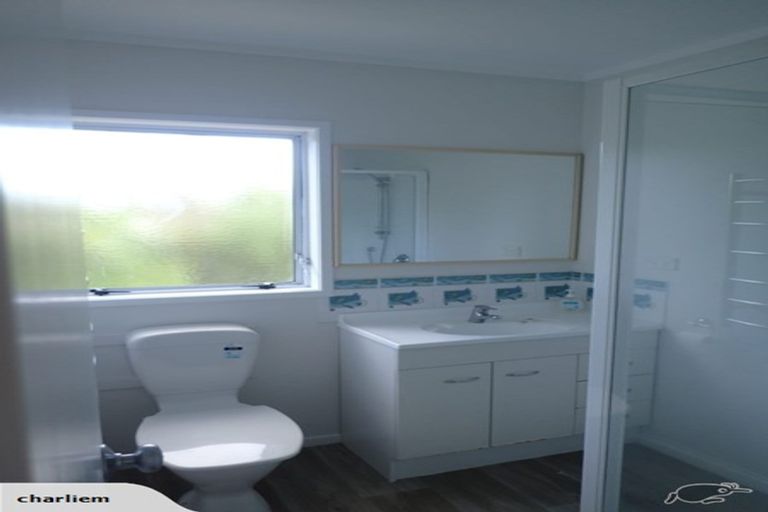 Photo of property in 35a Roland Road, Greenhithe, Auckland, 0632