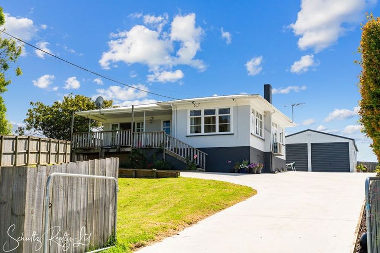 Photo of property in 20 Bickerstaffe Road, Maungaturoto, 0520