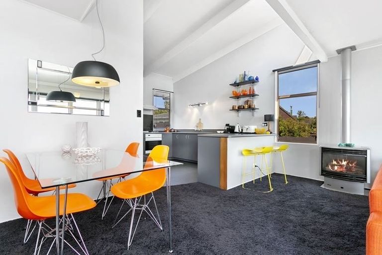 Photo of property in 1/232 Lake Terrace, Waipahihi, Taupo, 3330