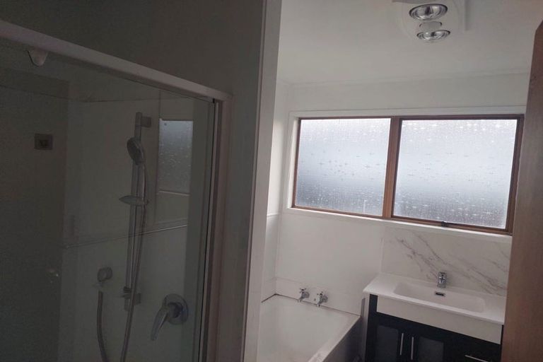 Photo of property in 15 Ribot Place, Randwick Park, Auckland, 2105