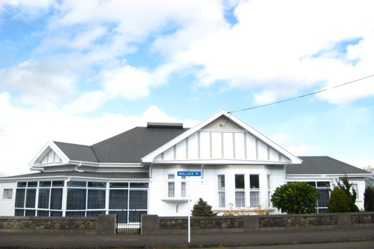 Photo of property in 23 Wallace Place, Westown, New Plymouth, 4310