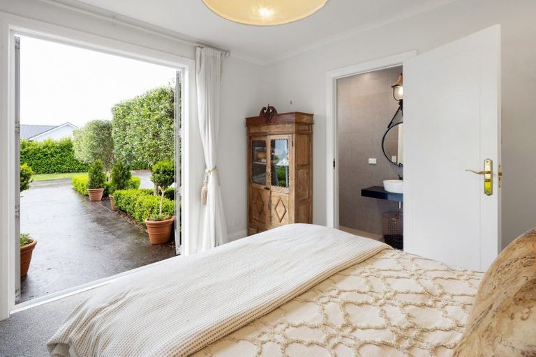 Photo of property in 83 Saint Kilda Road, Cambridge, 3434