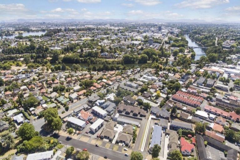 Photo of property in 2/9 Albert Street, Hamilton East, Hamilton, 3216
