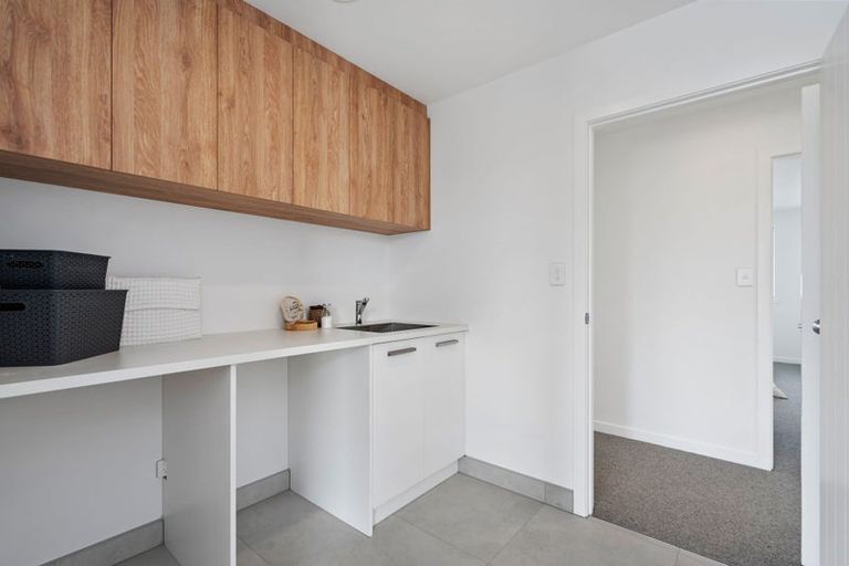 Photo of property in 8 Te Taniwha Road, One Tree Point, 0118