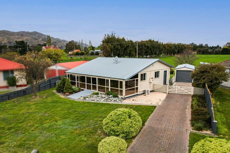 Photo of property in 25 Freyberg Avenue, Kurow, 9435