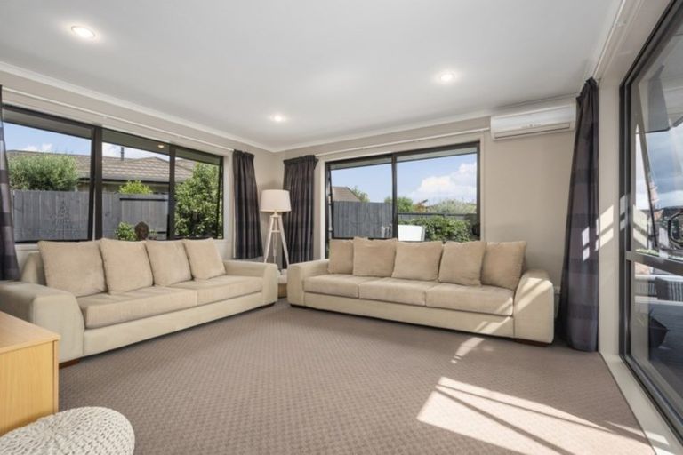Photo of property in 2 Lochay Place, Pyes Pa, Tauranga, 3112