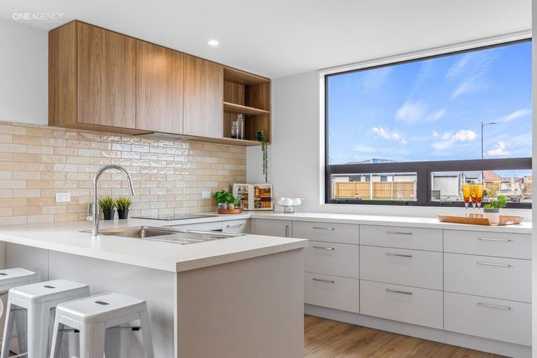 Photo of property in 19 Cassia Way, Rolleston, 7614