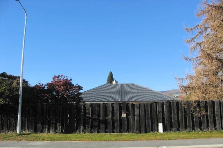 Photo of property in 166 Warren Street, Wanaka, 9305