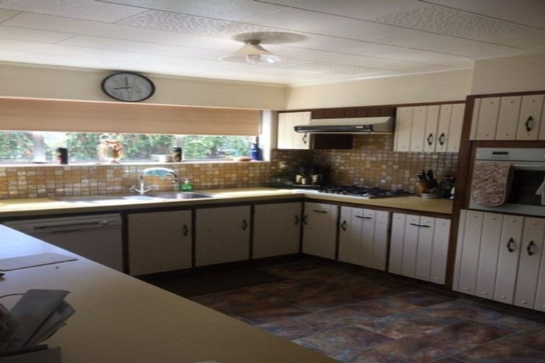 Photo of property in 15a Windsor Terrace, Taradale, Napier, 4112