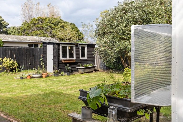 Photo of property in 27 Toi Street, Otaki Beach, Otaki, 5512