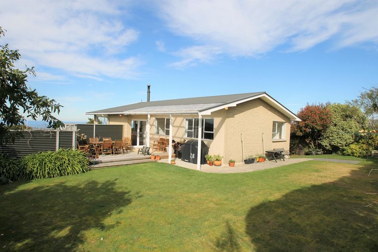 Photo of property in 27 Salmond Street, Halfway Bush, Dunedin, 9010