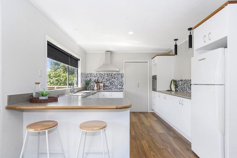 Photo of property in 12 Mamaku Rise, Welcome Bay, Tauranga, 3112
