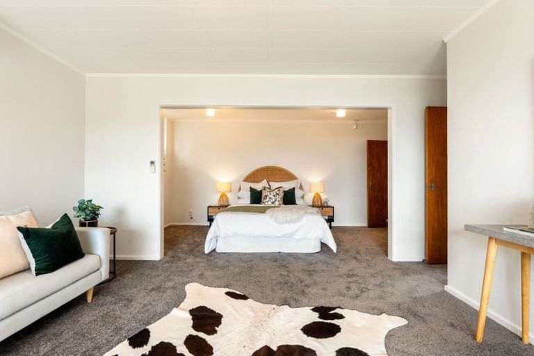 Photo of property in 22 Rajkot Terrace, Broadmeadows, Wellington, 6035