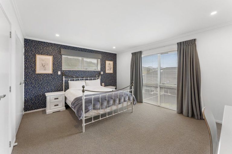 Photo of property in 37 Somerby Mews, Silverstream, Upper Hutt, 5019