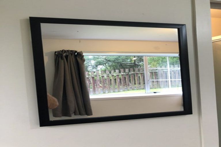 Photo of property in 2/39 Bayview Road, Bayview, Auckland, 0629