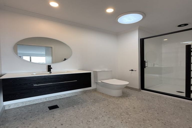 Photo of property in 21 Carronade Street, Papamoa Beach, Papamoa, 3118