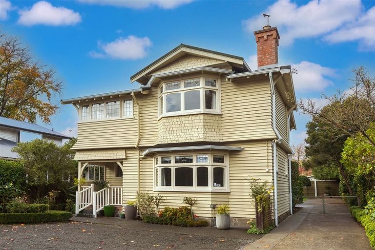 Photo of property in 34 Innes Road, St Albans, Christchurch, 8052