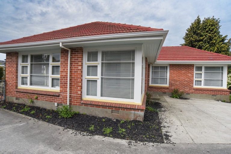 Photo of property in 10 Mappleton Avenue, Burnside, Christchurch, 8053