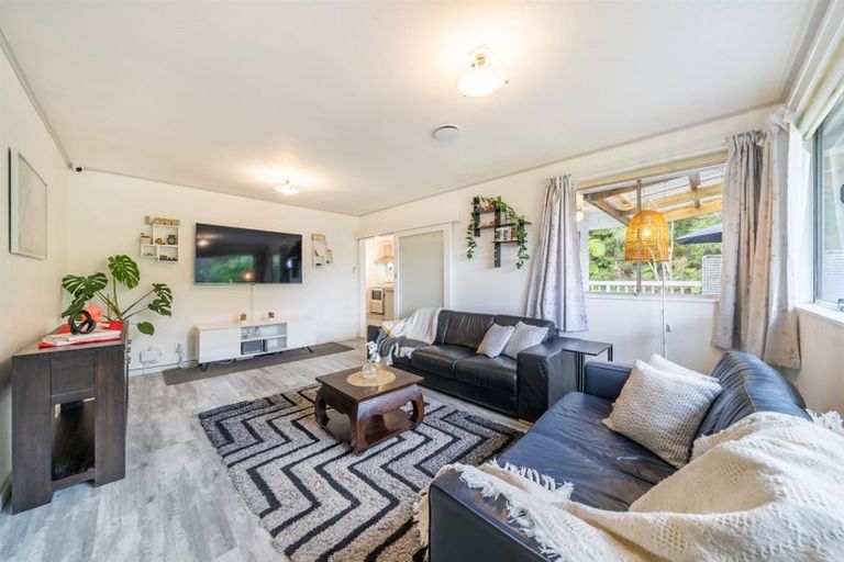 Photo of property in 15 Gawler Grove, Wainuiomata, Lower Hutt, 5014
