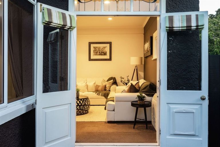 Photo of property in 30 Blighs Road, Strowan, Christchurch, 8052