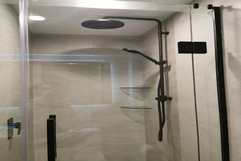 Photo of property in 1/43 Salisbury Road, Birkdale, Auckland, 0626