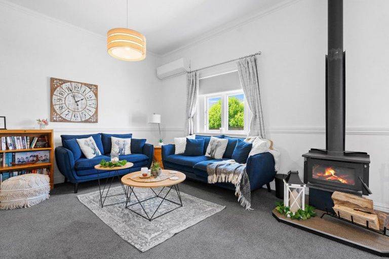 Photo of property in 9 Yule Grove, Greytown, 5712