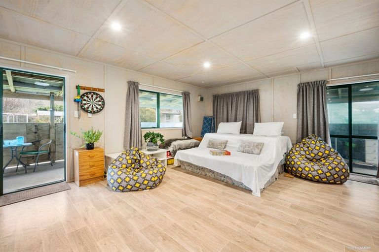 Photo of property in 10 Mackinnon Road, Manukau Heads, Waiuku, 2684