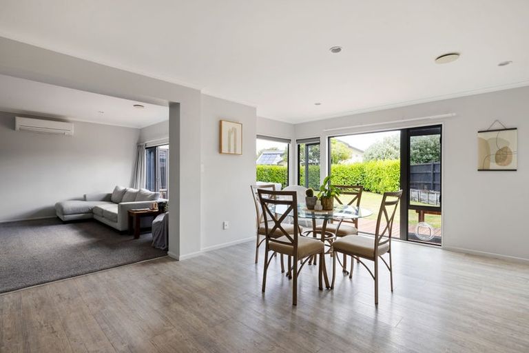 Photo of property in 13 Mangakoea Place, St Andrews, Hamilton, 3200