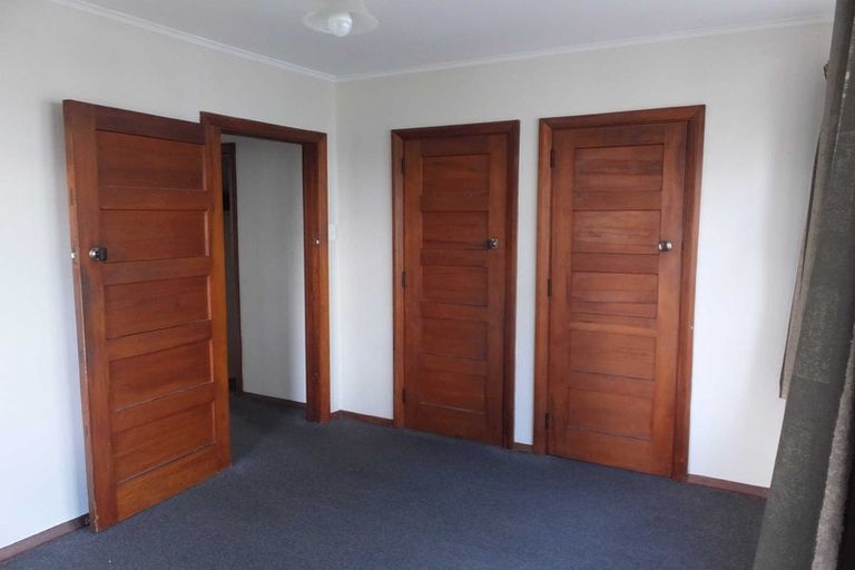 Photo of property in 345 Riccarton Road, Upper Riccarton, Christchurch, 8041