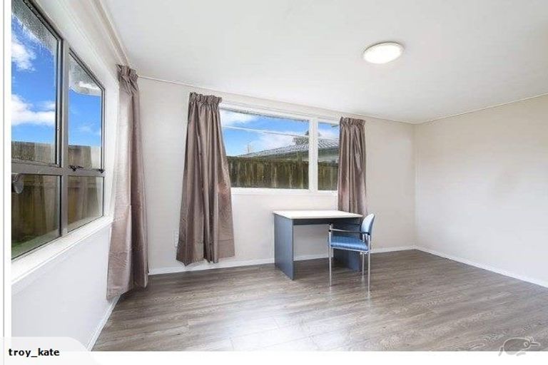 Photo of property in 14 Coppins Road, Mount Wellington, Auckland, 1062
