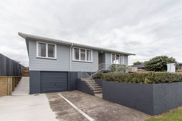 Photo of property in 5 Karaka Street, Inglewood, 4330