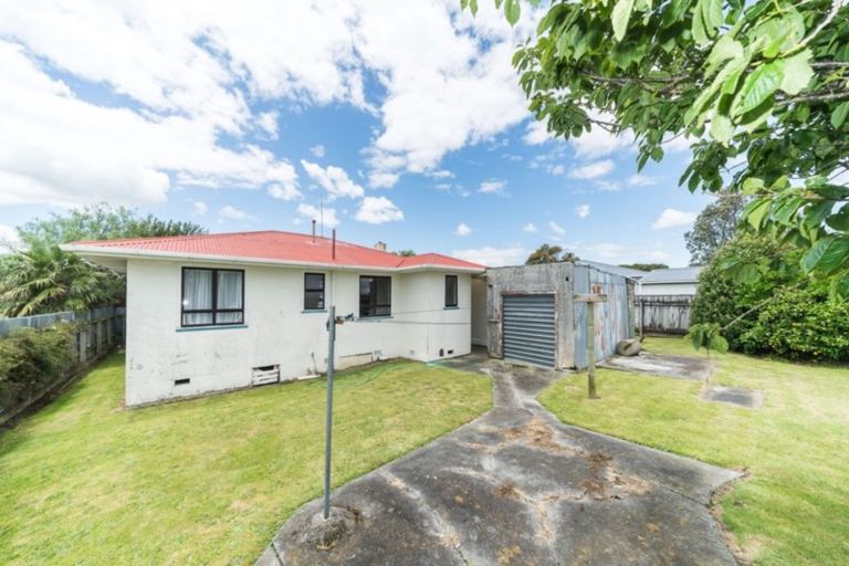 Photo of property in 57 Tararua Terrace, Cloverlea, Palmerston North, 4412