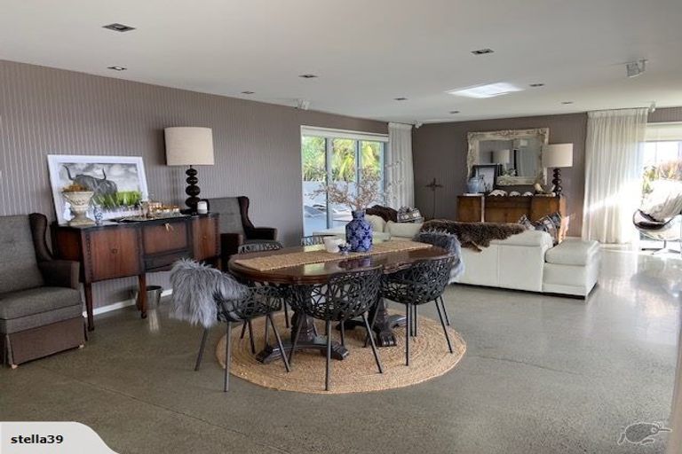 Photo of property in 6 Stoneyridge Close, Mount Pleasant, Christchurch, 8081