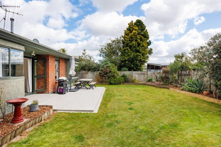 Photo of property in 127 Summerhill Drive, Fitzherbert, Palmerston North, 4410