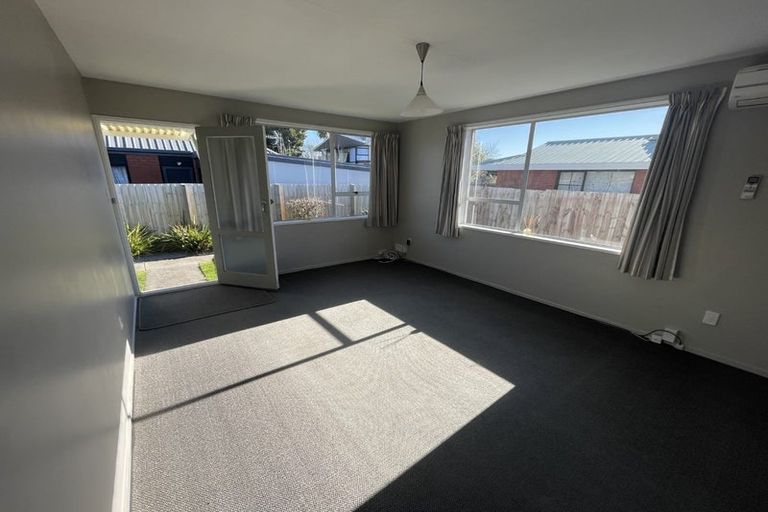 Photo of property in 4/14 Burdale Street, Riccarton, Christchurch, 8011