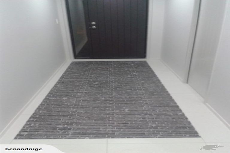 Photo of property in 31 Harbour Crest Drive, Waiuku, 2123