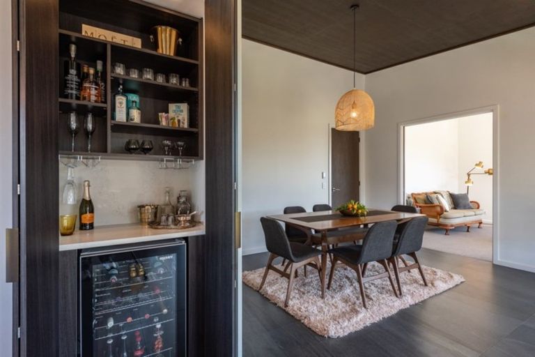 Photo of property in 7 Te Heke Place, Waikanae, 5036