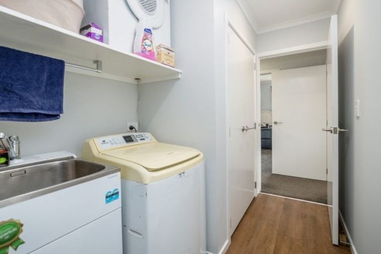 Photo of property in 4 Tarata Grove, Lansdowne, Masterton, 5810